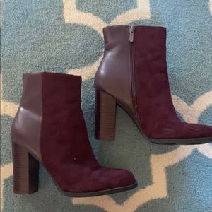 Circus by sam Eldeman Marron booties